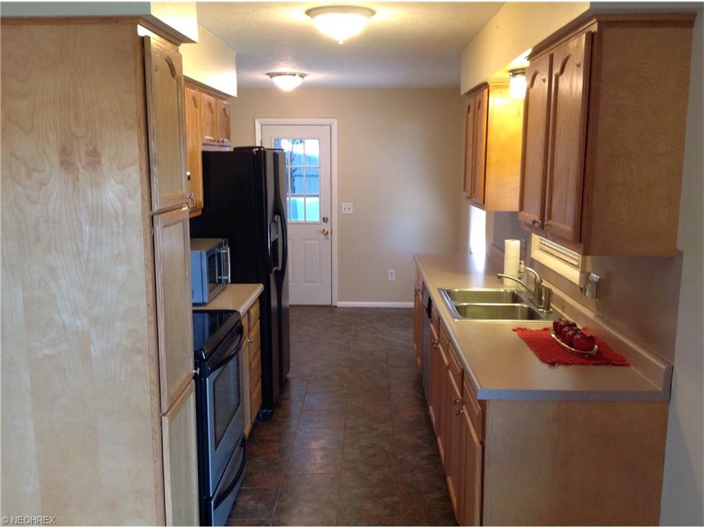 For Sale: 383 Reed Ave NW North Canton, OH 44720