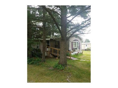 27 S Maple St
