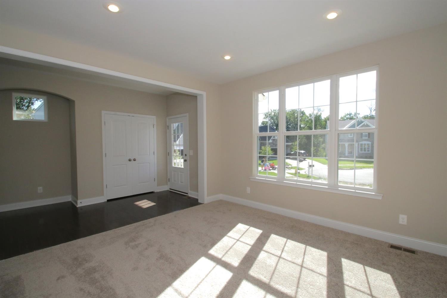 215 Edgefield Dr