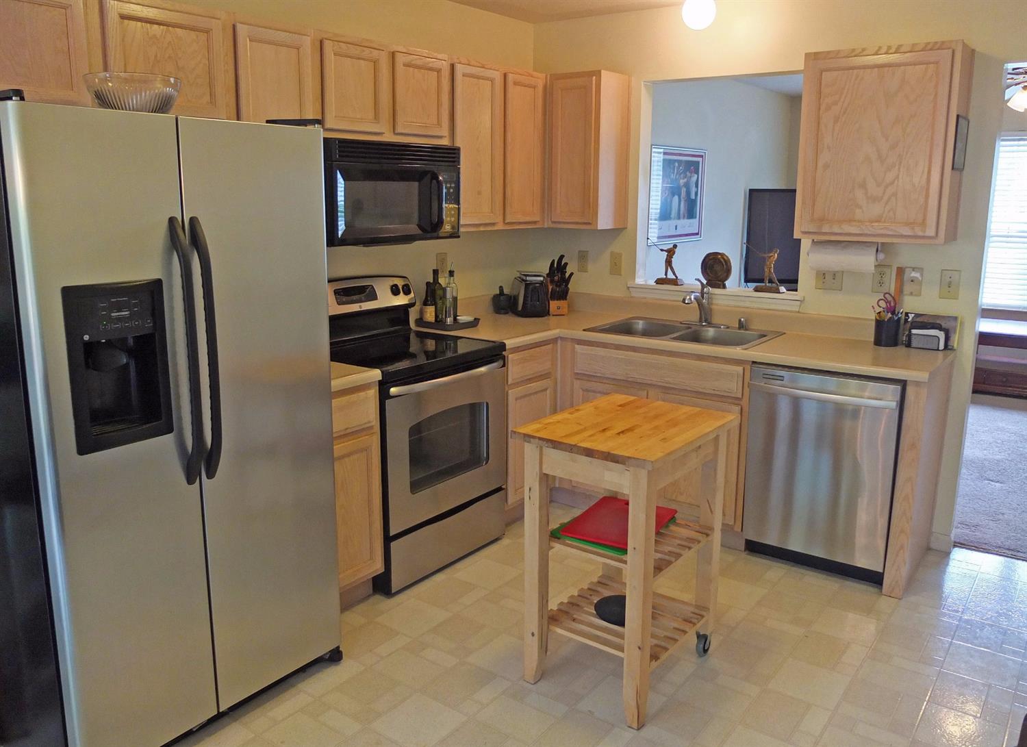 84 Locust Dr