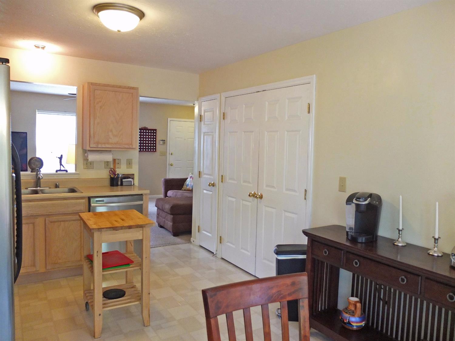 84 Locust Dr