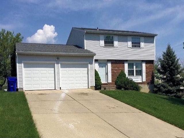 For Sale: 224 Heathrow Ct Hamilton, OH 45013