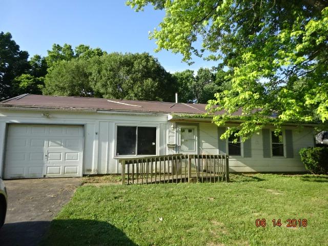 For Sale: 4900 Castelton Dr Fairfield, OH 45014