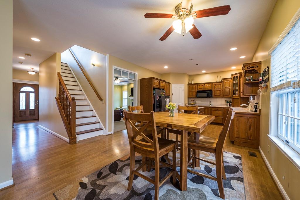 9428 Morris Dr