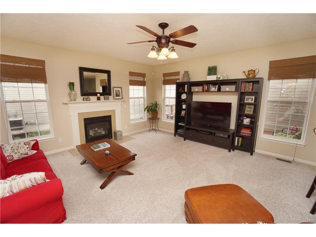 728 Harbor Dr