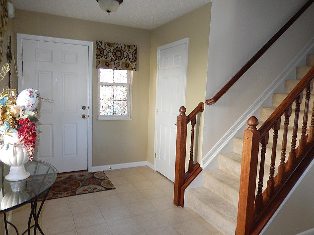 For Sale: 321 Heftner Cir Maineville, OH 45039