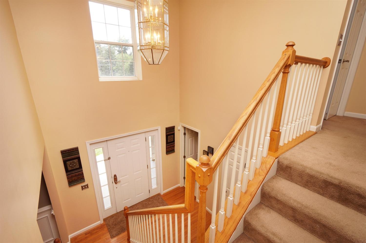 For Sale: 266 Red Cedar Ct Maineville, OH 45039