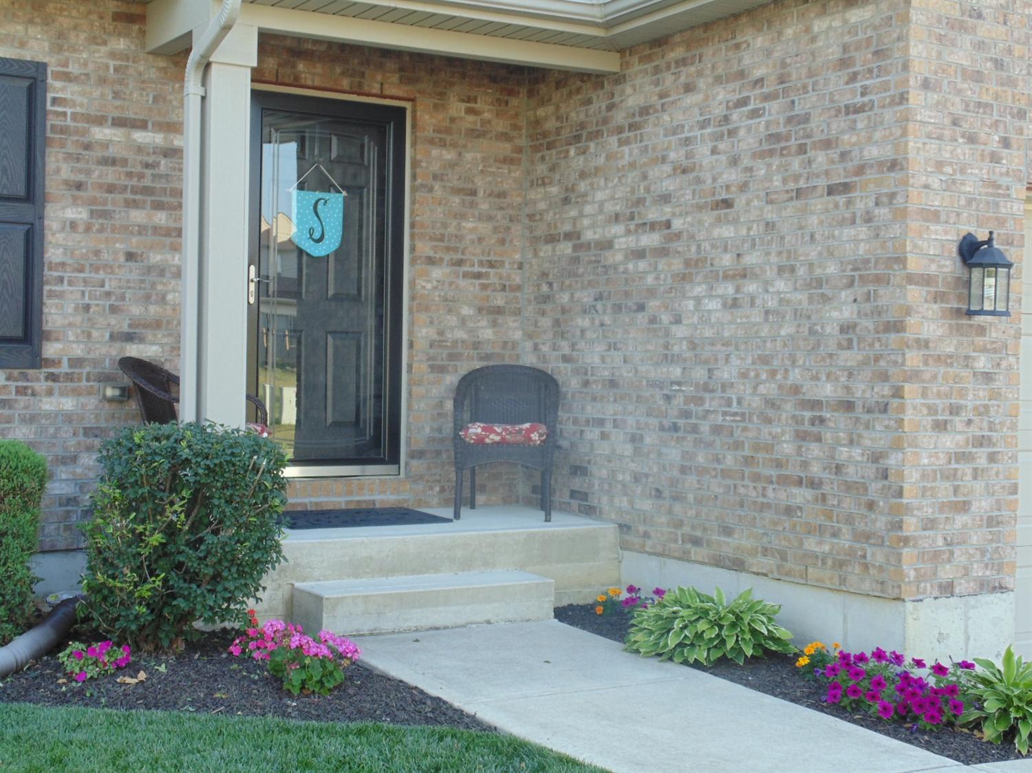 For Sale: 5975 Turning Leaf Way Maineville, OH 45039