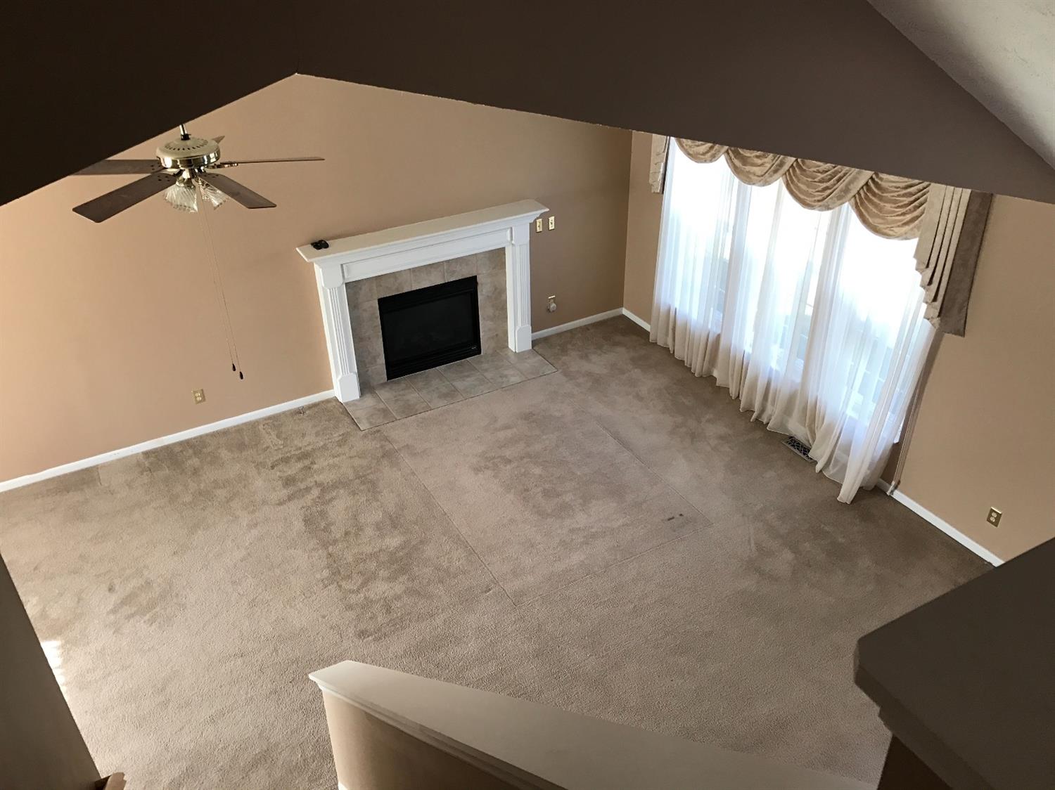 7482 Holyoke Cir
