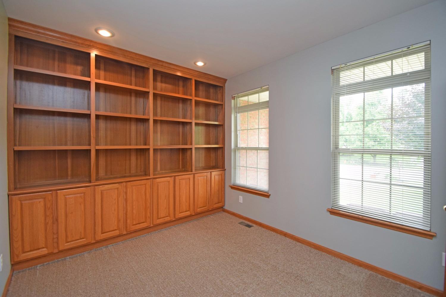 For Sale: 8640 Charleston Valley Dr Mason, OH 45040