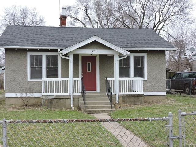 2012 Woodlawn Ave