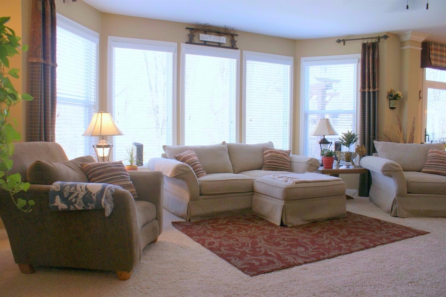 7275 Airy View Dr