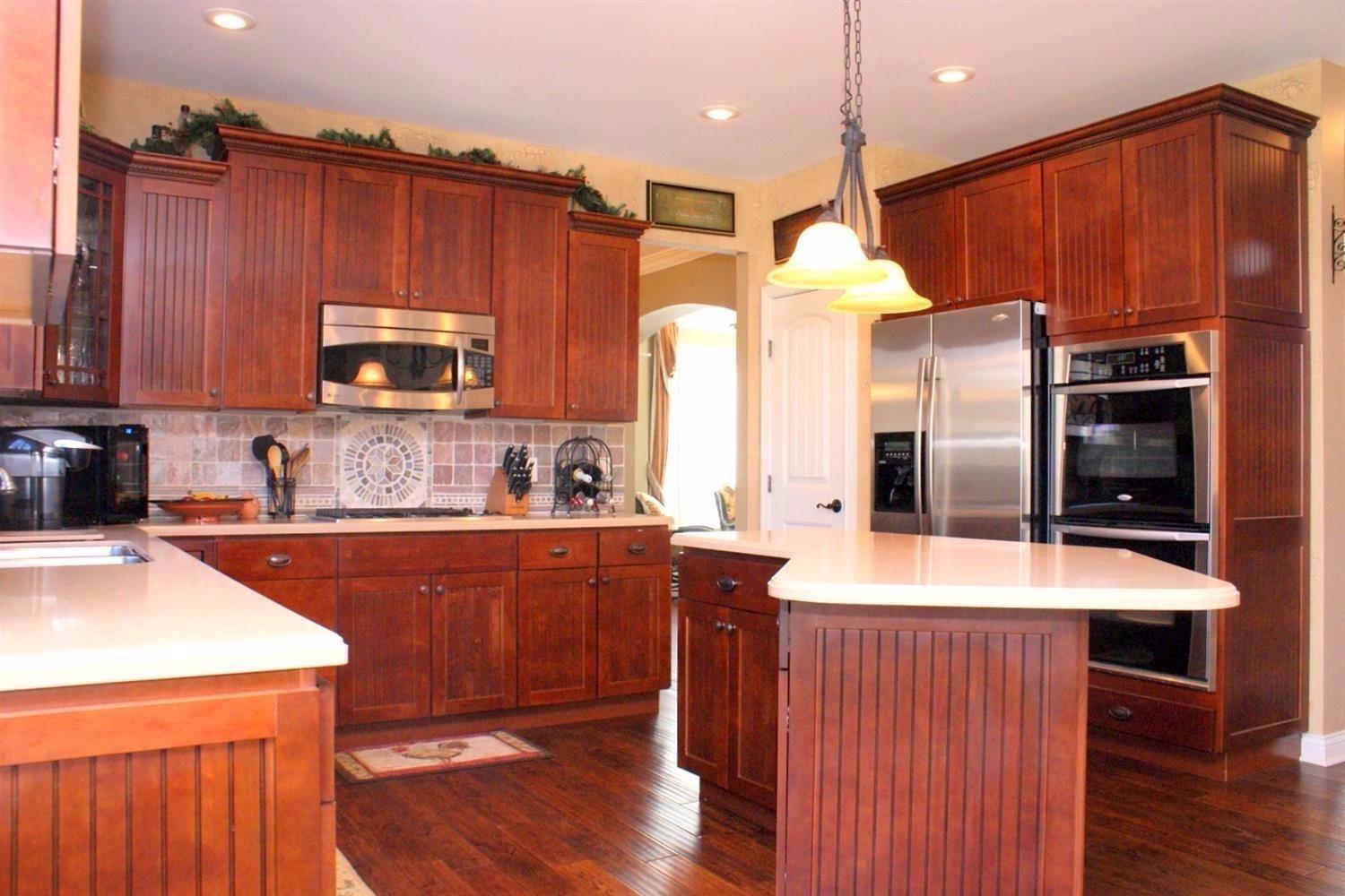 7275 Airy View Dr