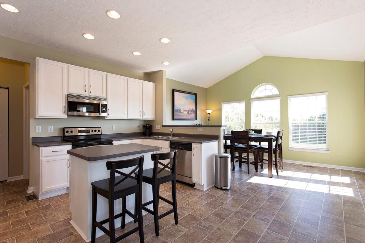 For Sale: 32 Village Ct Monroe, OH 45050