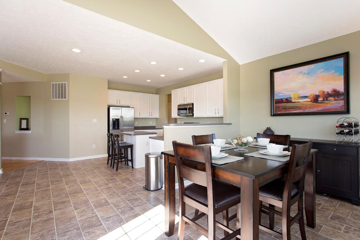 For Sale: 32 Village Ct Monroe, OH 45050