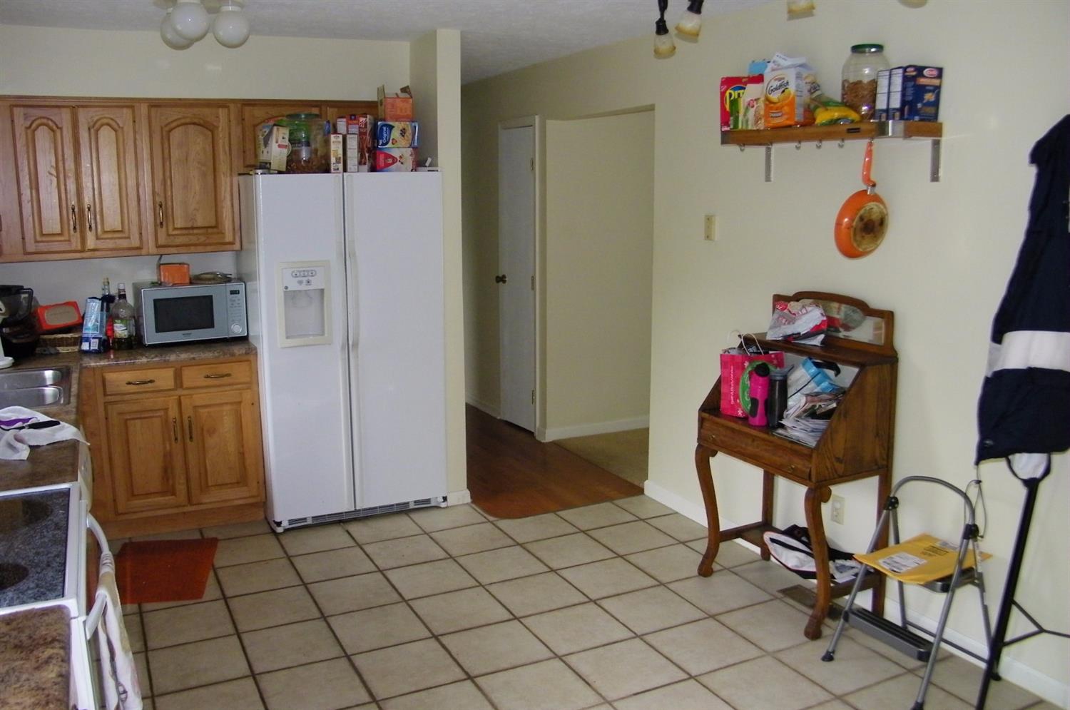 110 Country Club Dr