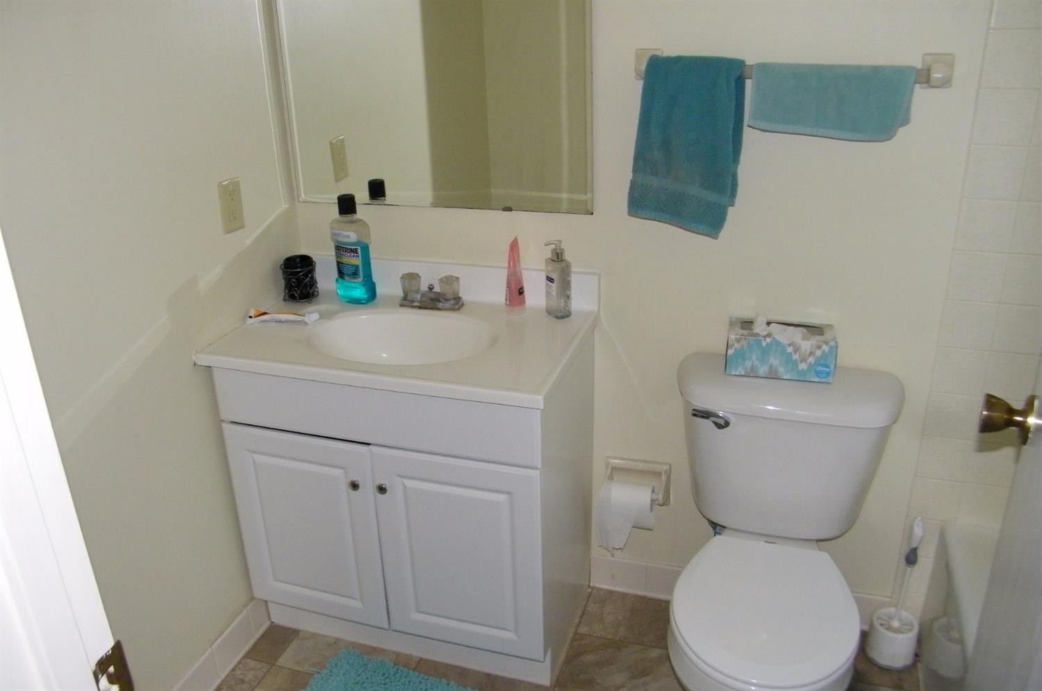 110 Country Club Dr