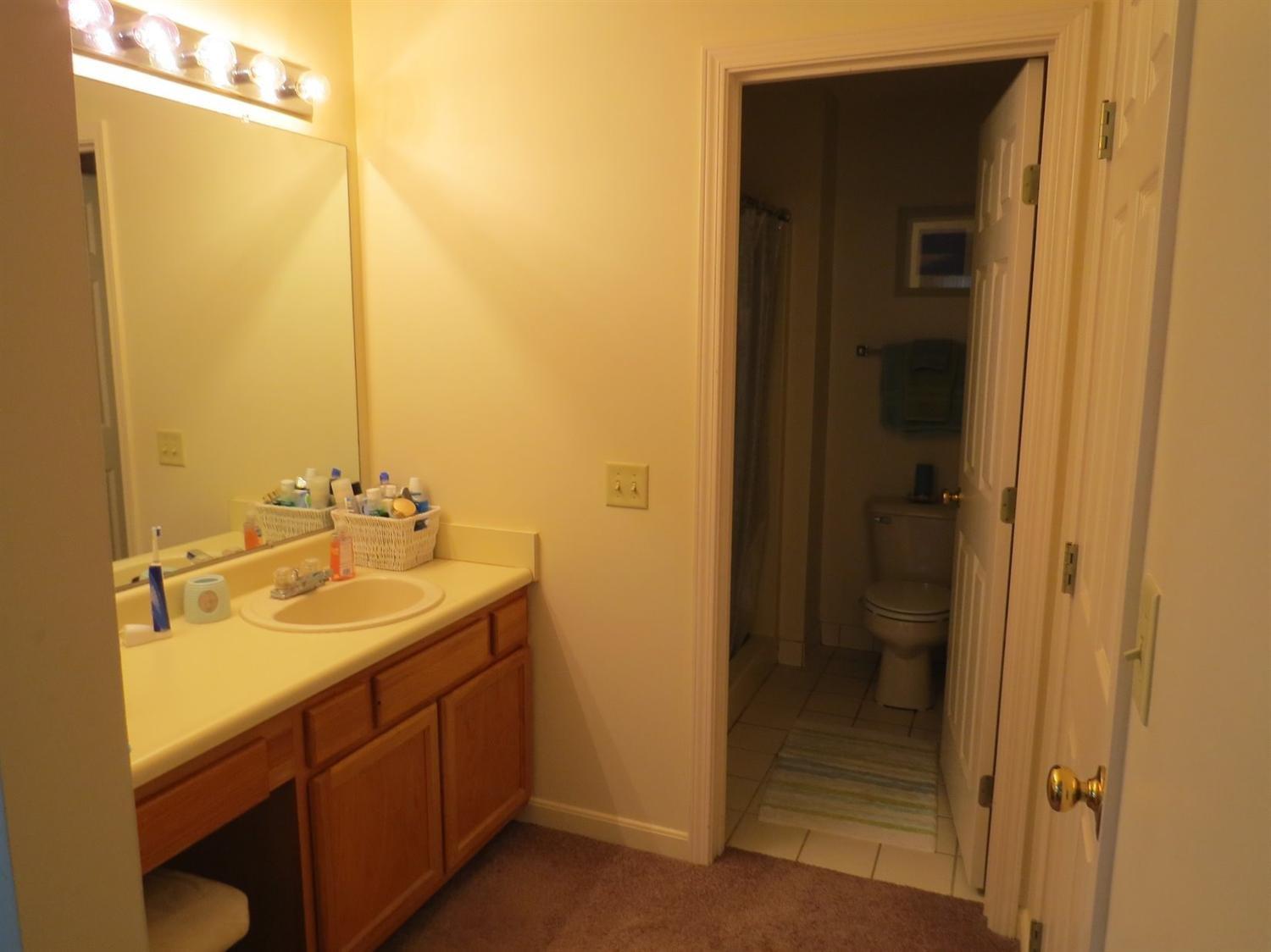 44 Indian Cove Cir #APT 2, Oxford OH 45056
