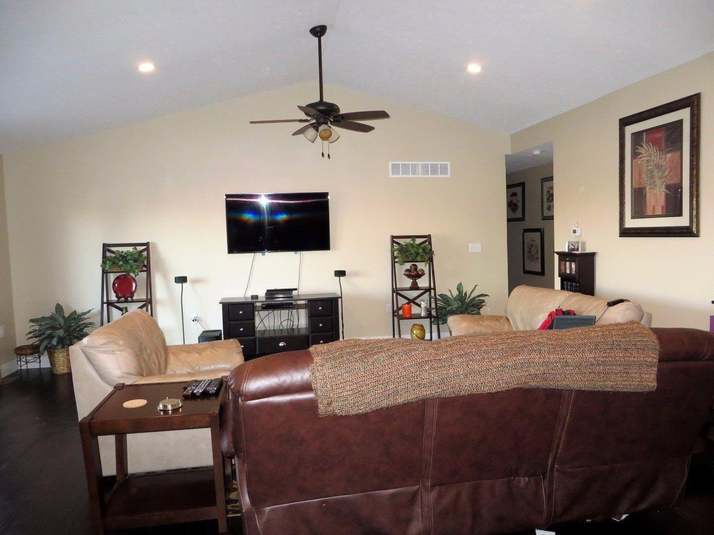 2012 Bridgewater Ln