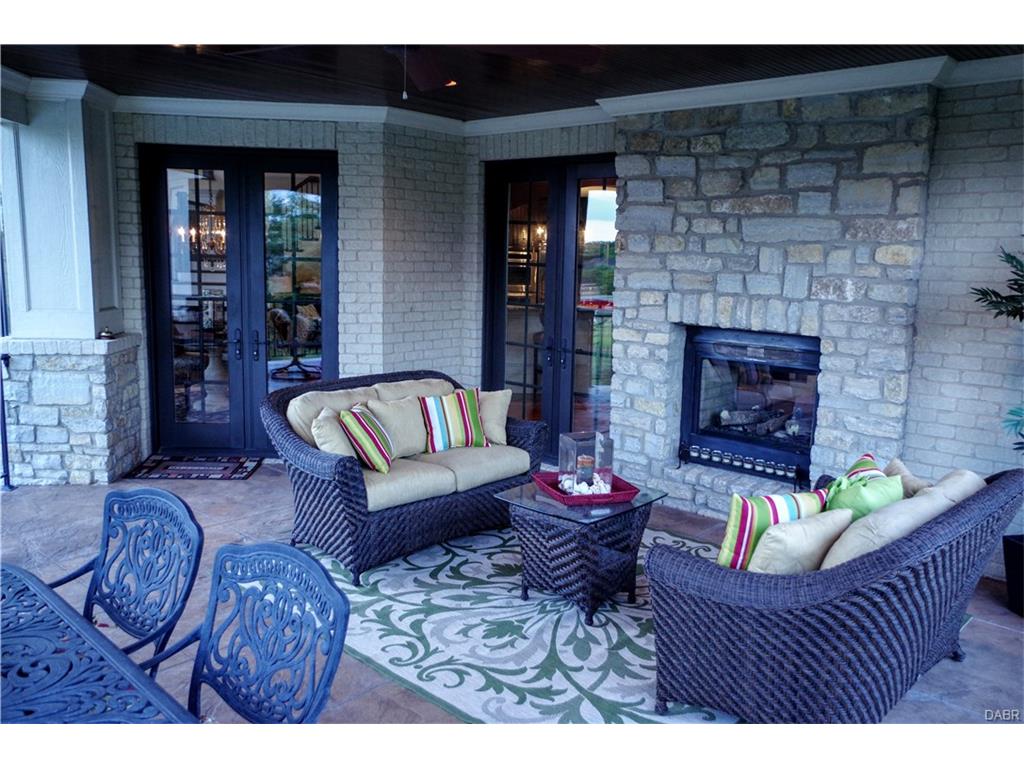 4728 English Pleasure Dr