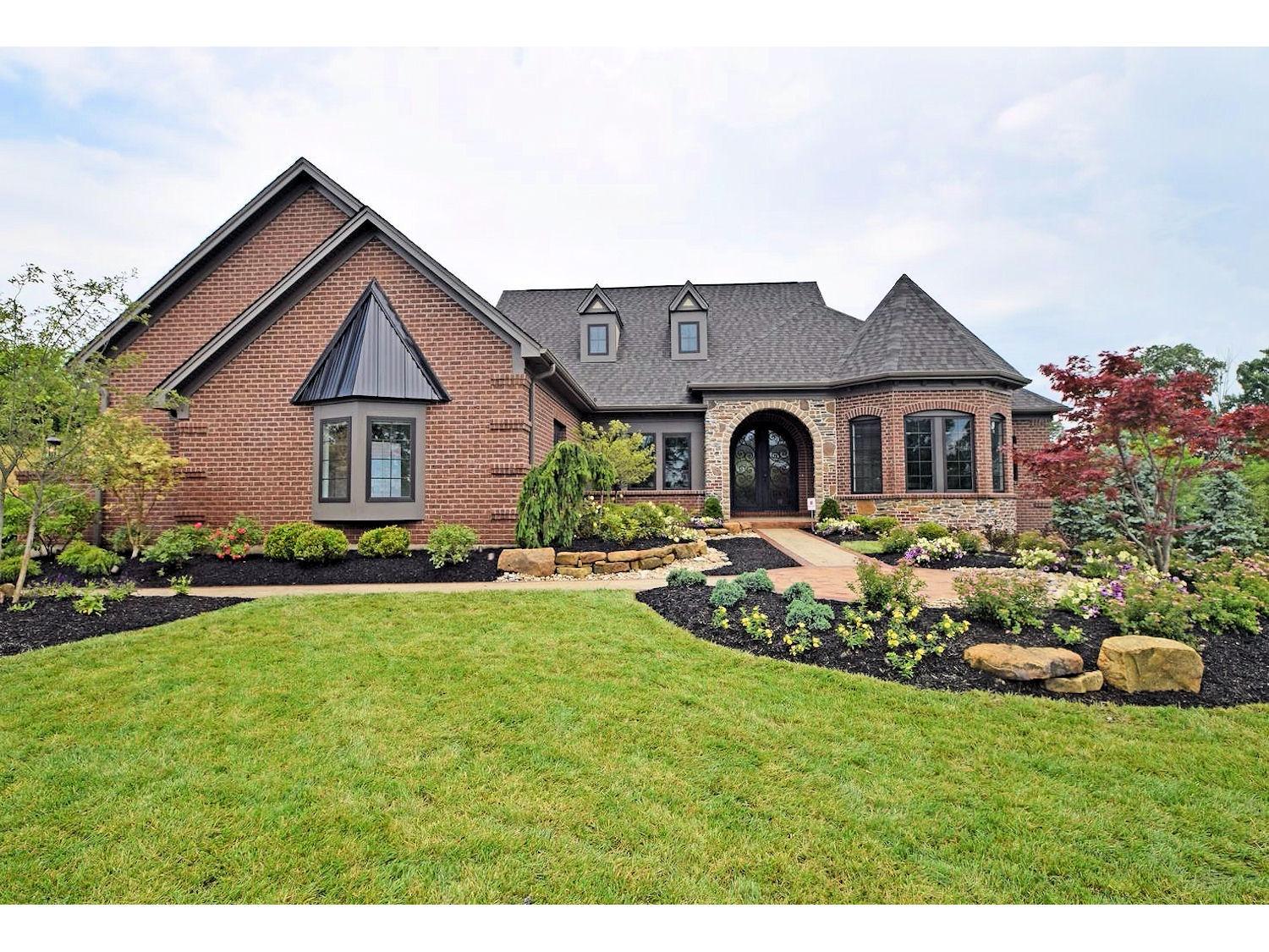 For Sale: 7184 Laurel Oaks Dr West Chester, OH 45069