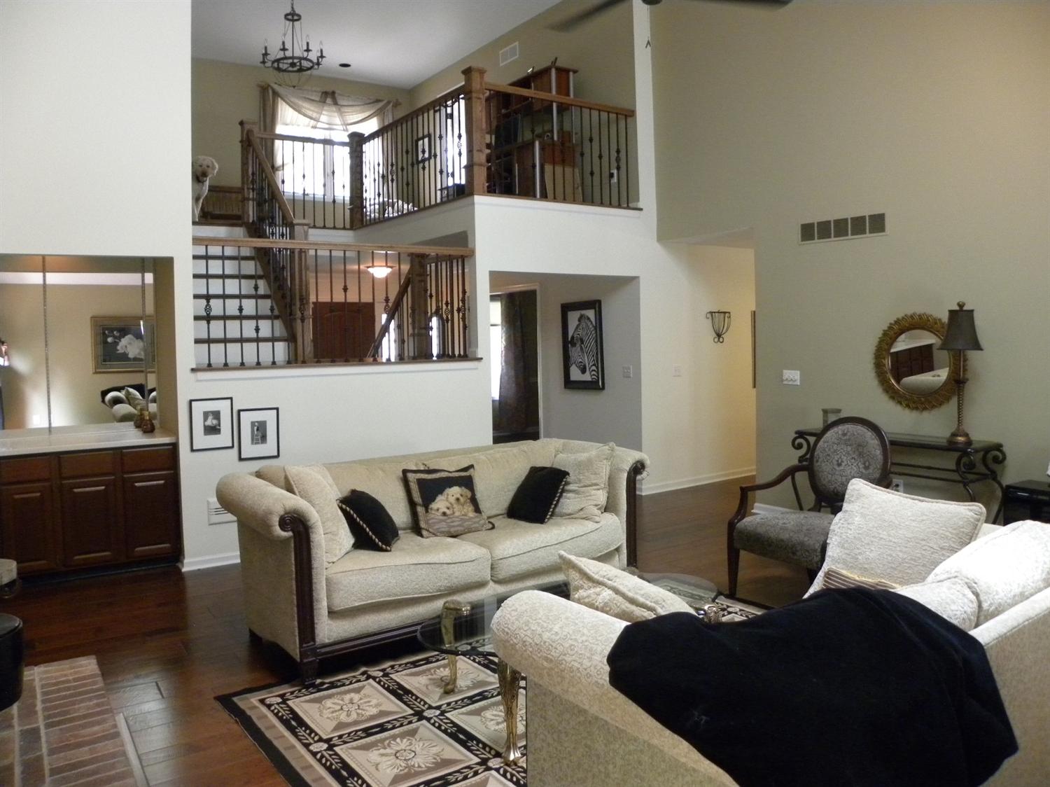 For Sale: 5370 Woods Edge Ct West Chester, OH 45069