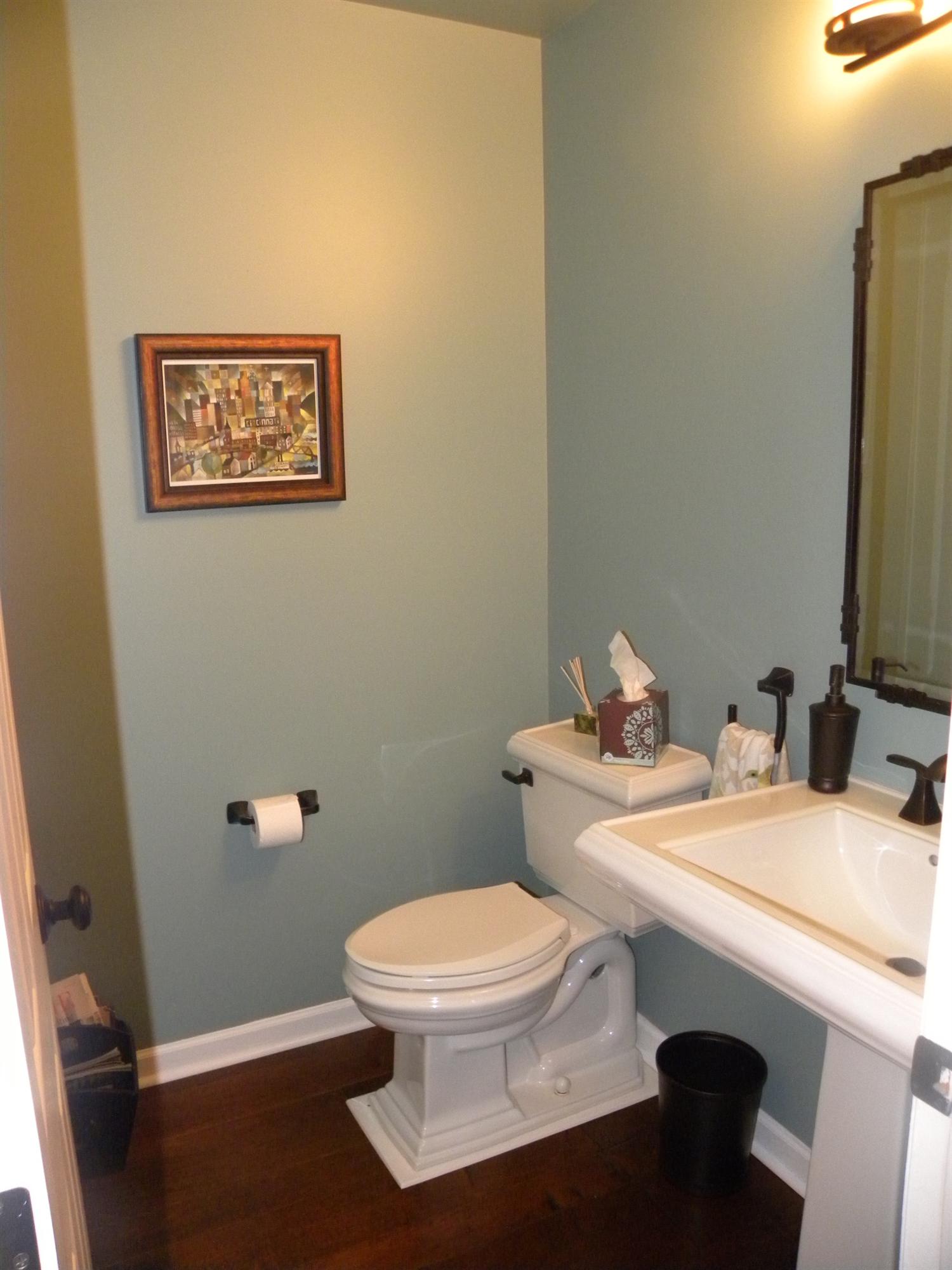 For Sale: 5370 Woods Edge Ct West Chester, OH 45069