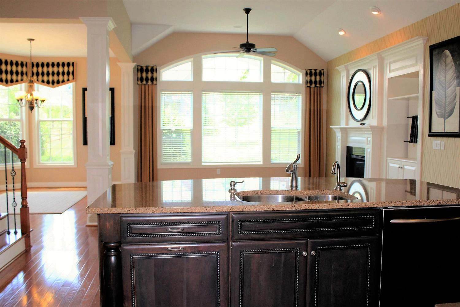 For Sale: 7715 Foxchase Dr West Chester, OH 45069