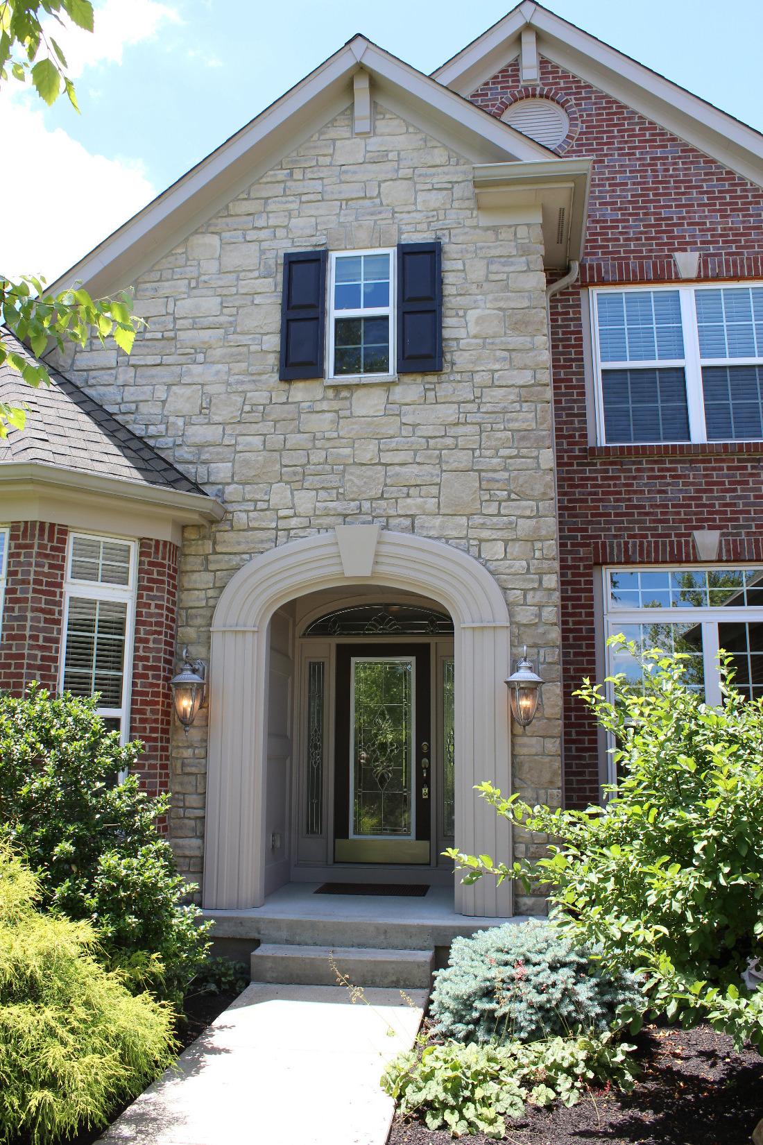 For Sale: 7715 Foxchase Dr West Chester, OH 45069