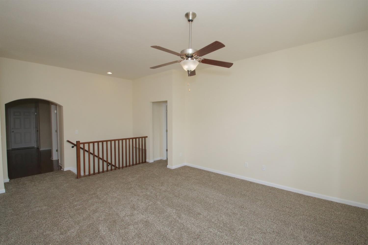 46 Floral Ave