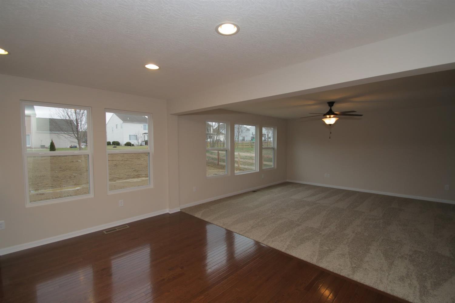 1414 Stone Fox Dr