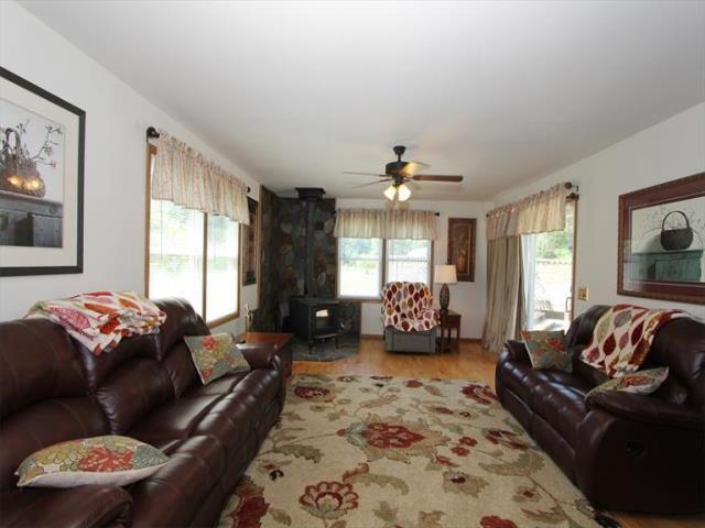 For Sale: 2429 Swings Corner Pt Isabel Rd Bethel, OH 45106