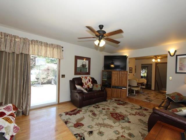 For Sale: 2429 Swings Corner Pt Isabel Rd Bethel, OH 45106