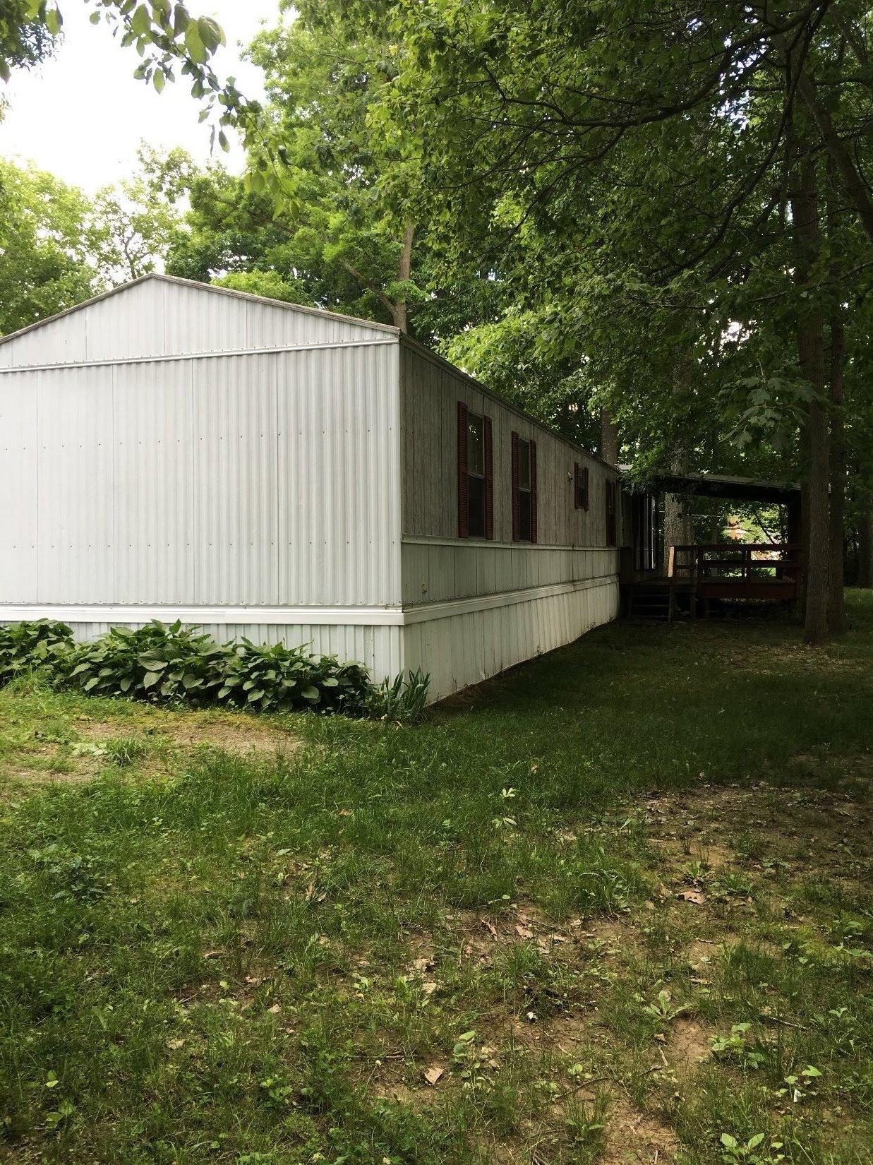 For Sale: 11370 Holiday Way Hillsboro, OH 45133