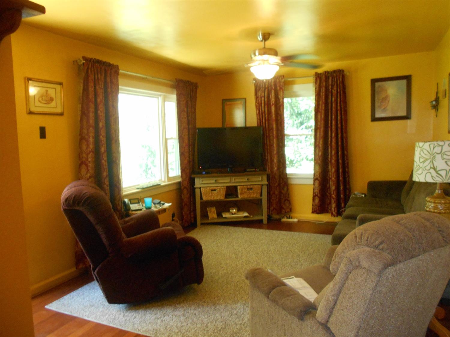 For Sale: 828 S High St Hillsboro, OH 45133