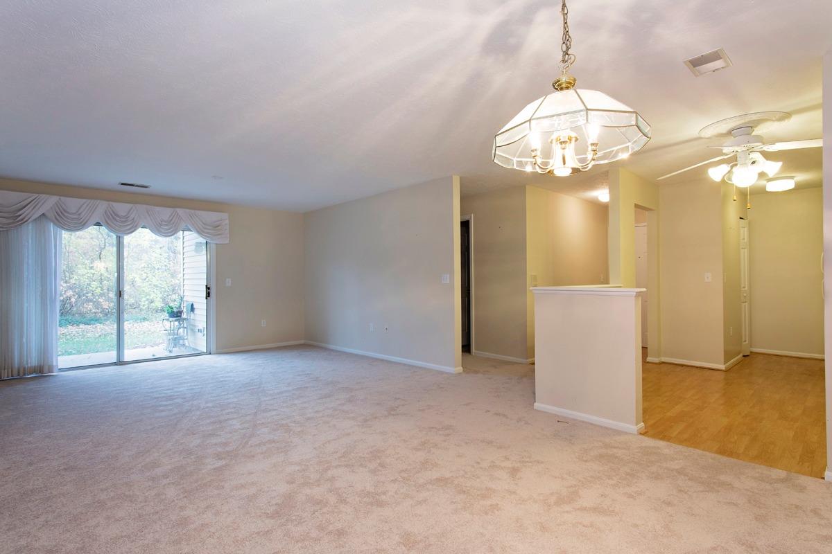 110 Carrington Ln #102