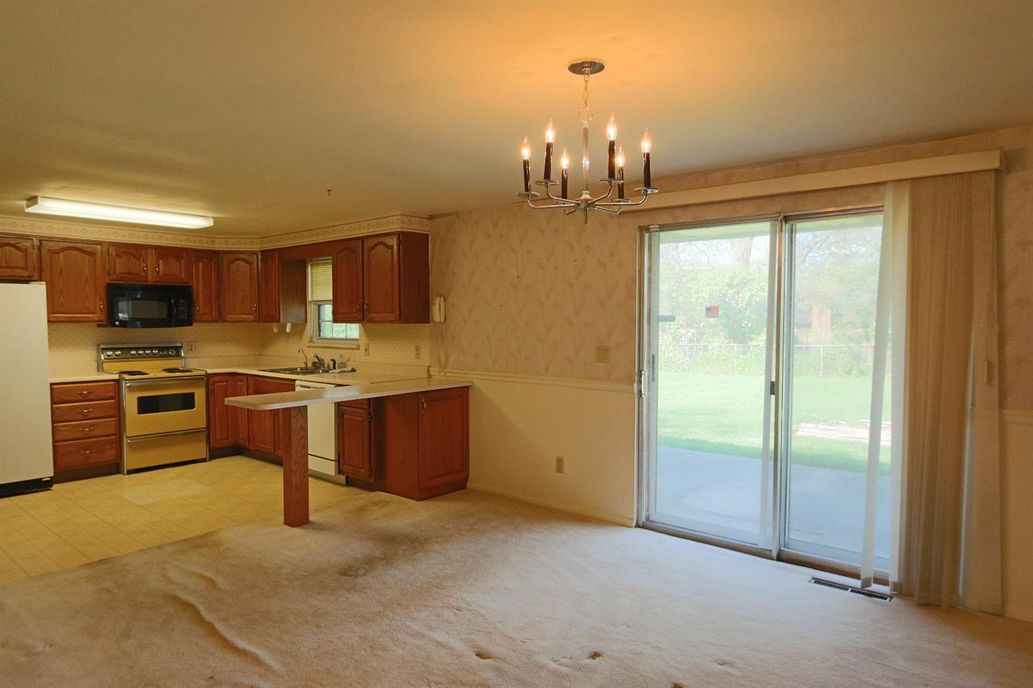 207 Brandenberg Dr, Loveland OH 45140