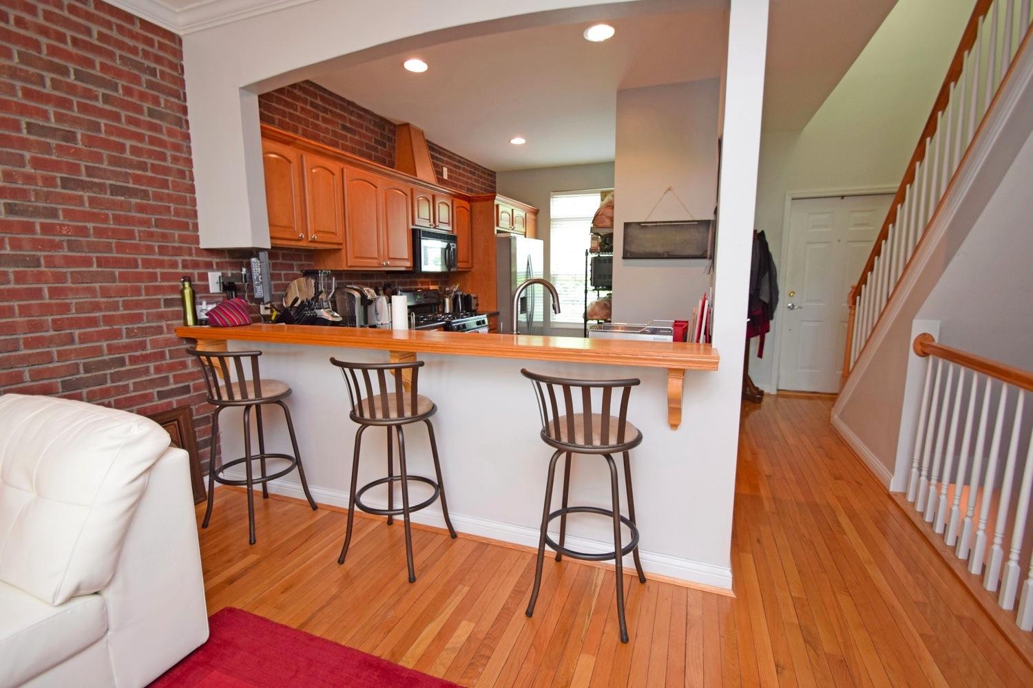 For Sale: 2548 Cleinview Ave Cincinnati, OH 45206