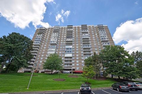 1617 E Mcmillan Ave #204