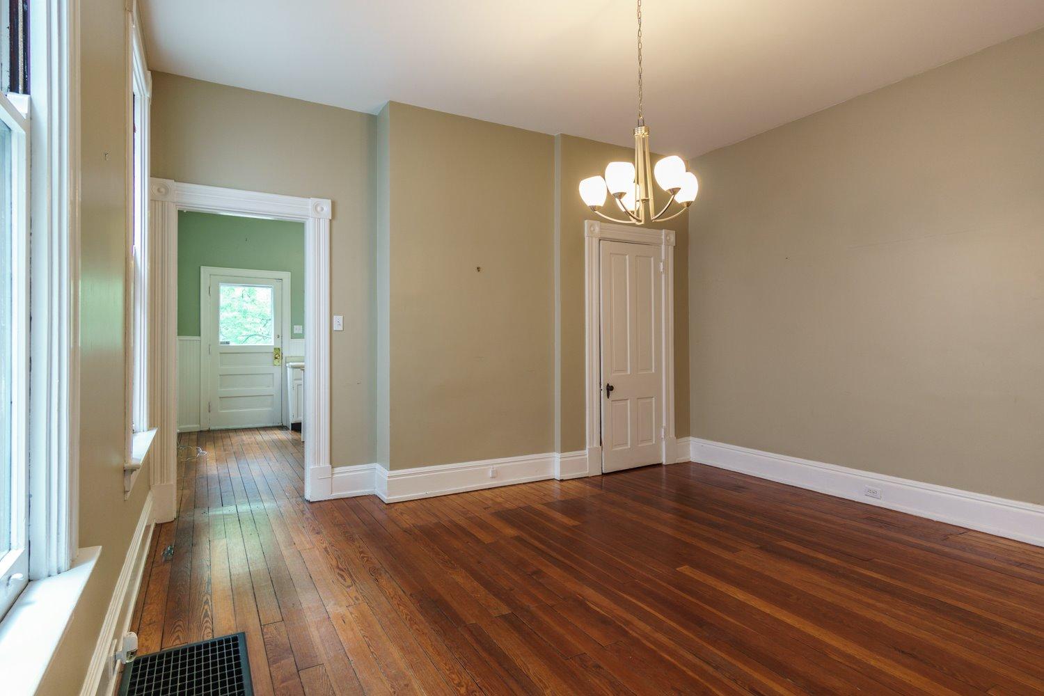 For Sale: 1931 Fairfax Ave Cincinnati, OH 45207