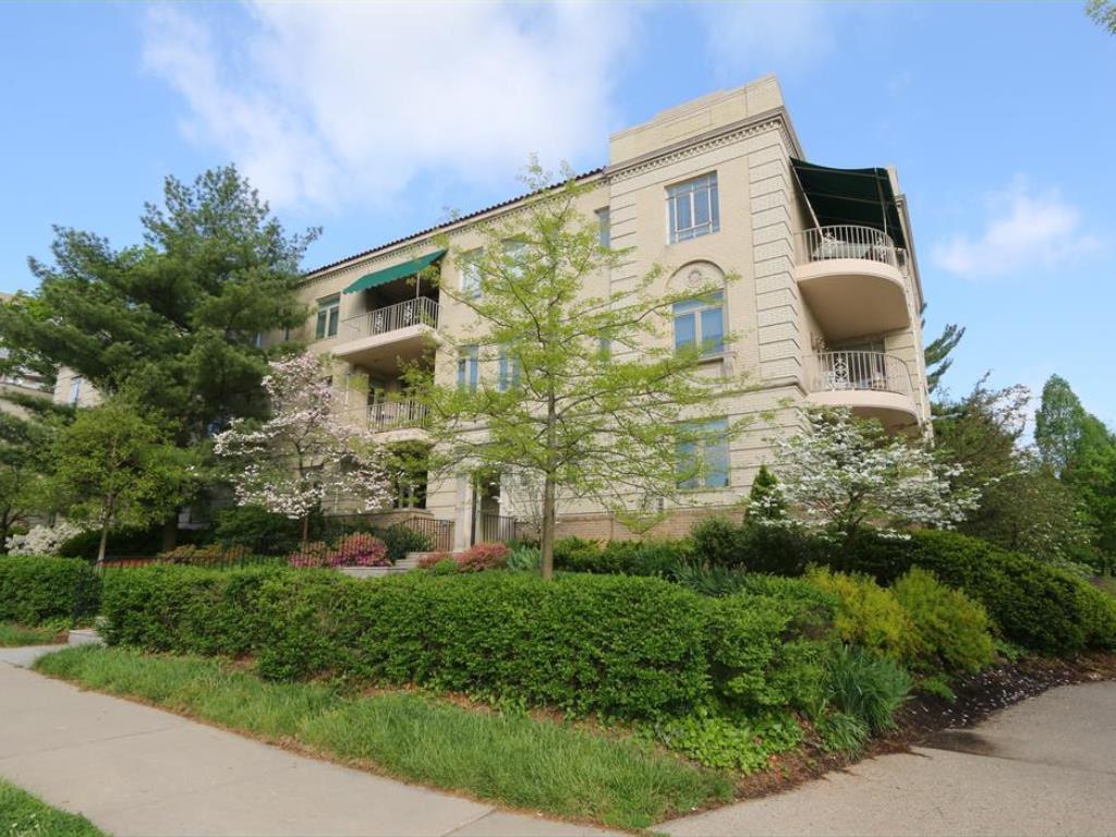 For Sale: 2380 Madison Rd #E1A Cincinnati, OH 45208