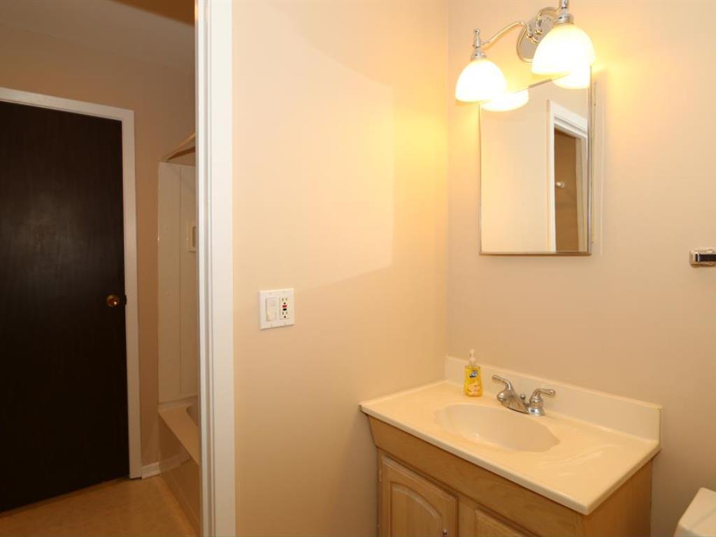 For Sale: 4326 Villa Dr #6 Cincinnati, OH 45208