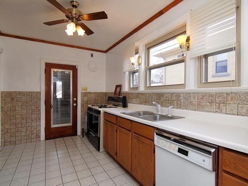 2848 Montana Ave, Cincinnati OH 45211