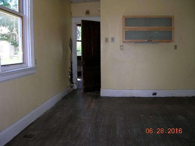 For Sale: 3916 Trevor Ave Cincinnati, OH 45211