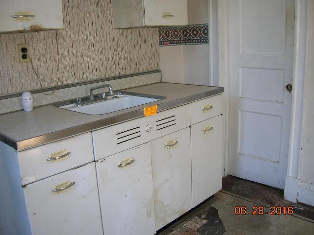 For Sale: 3916 Trevor Ave Cincinnati, OH 45211