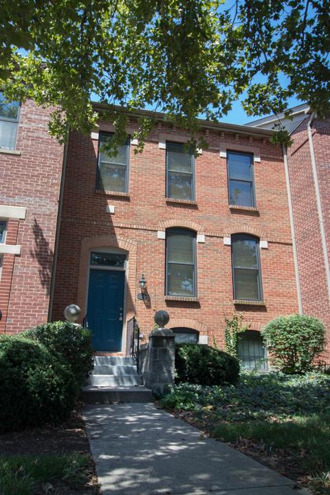 221 W Ninth St #4
