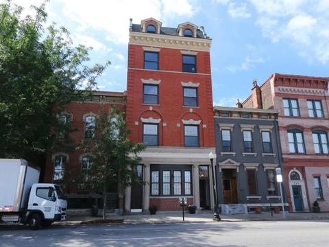 221 W Ninth St #4
