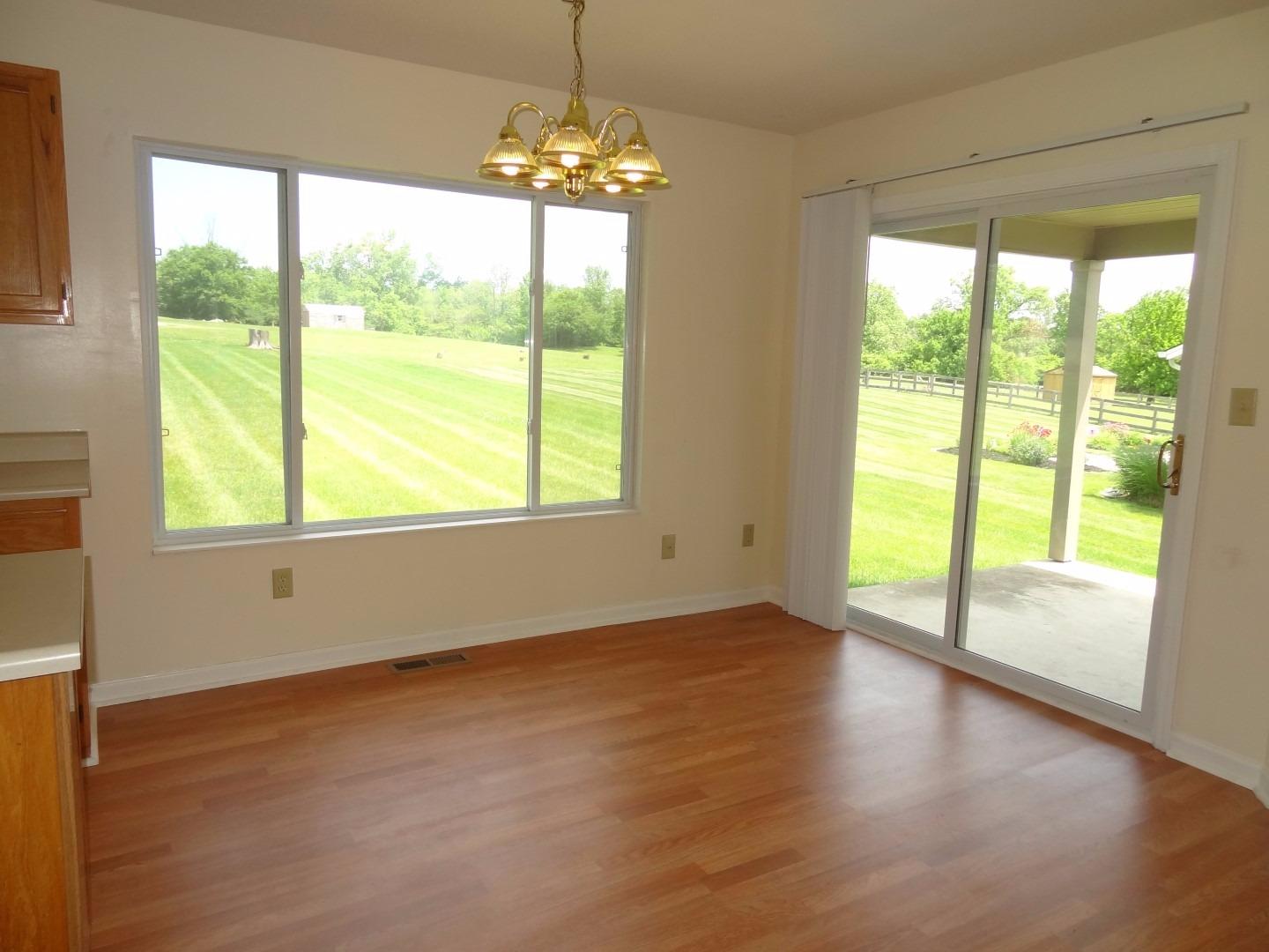 For Sale: 4236 Ryan Ct Cincinnati, OH 45219