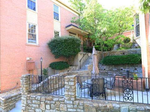 1530 Pullan Ave