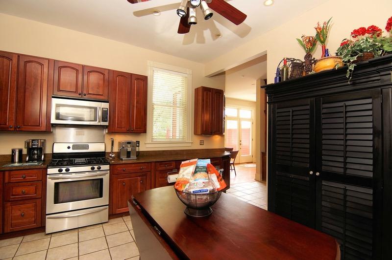 For Sale: 3422 Whitfield Ave Cincinnati, OH 45220
